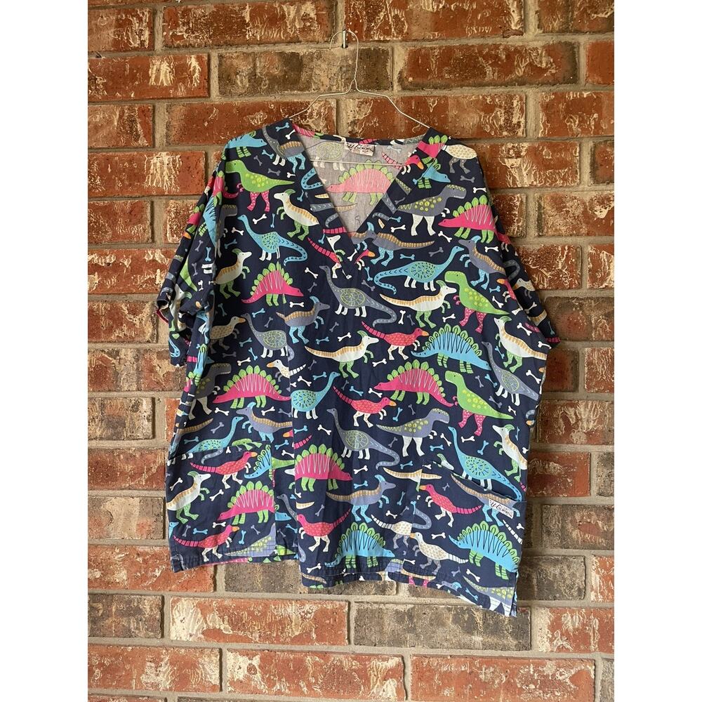 Absolute V-neck Short Sleeve Scrub Top Womens Medium Frog Print Medical Workwear